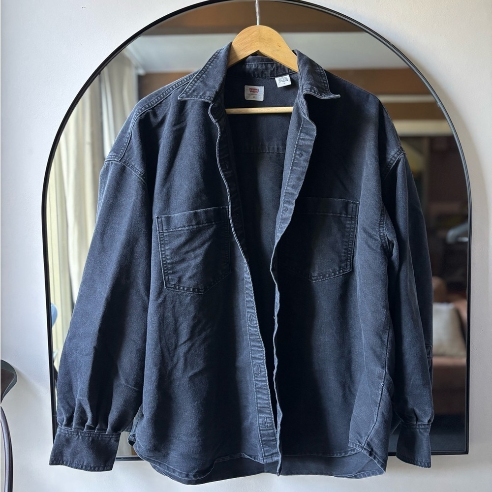 LEVIS | denim button up | size medium - Picture 2 of 6
